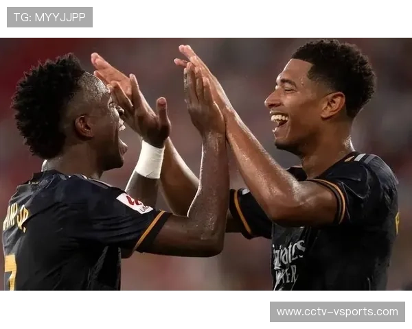 反种族主义运动席卷欧冠 球员赛前集体单膝跪地彰显团结与抗议