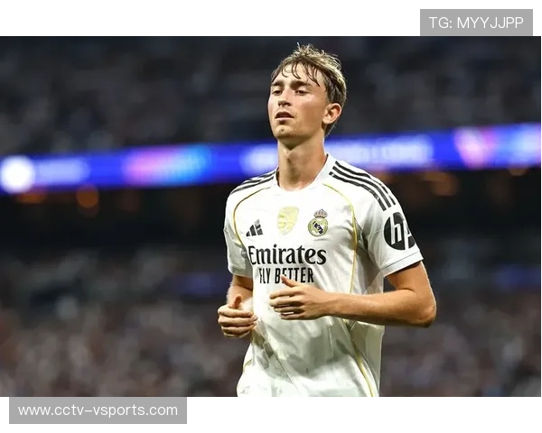 皇马新星赫伊森先天性眼睑下垂，不影响健康成赛场焦点